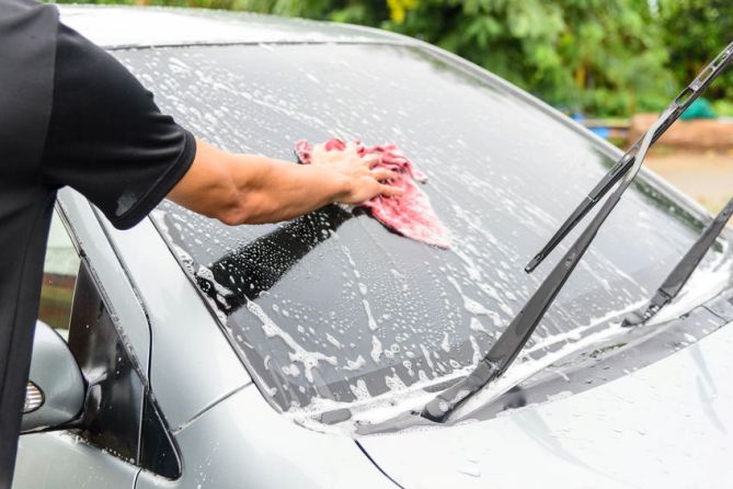 care-after-windshield-replacement
